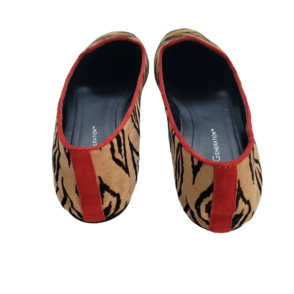 BCBGeneration Black and Tan Animal Print Flats, sz. 6 1/2